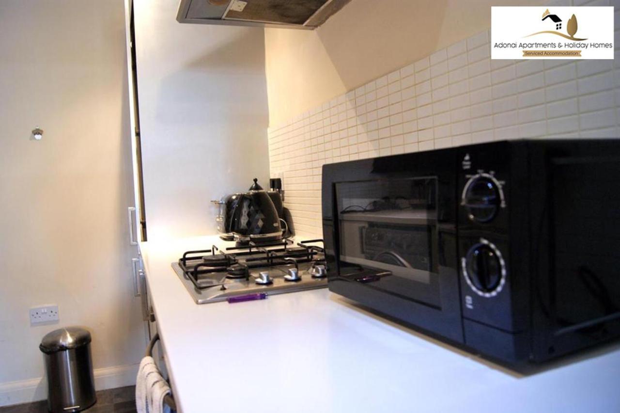 2 Bedroom Apartment At Dagenham , Adonai Serviced Accommodation, Free Wifi And Parking Exterior photo