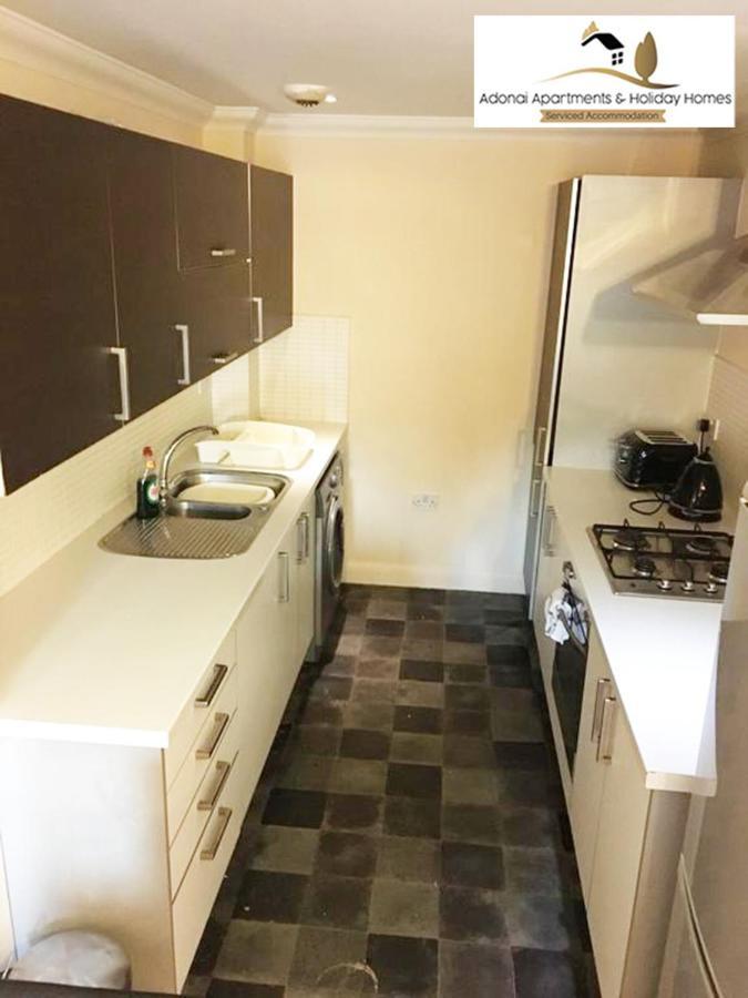 2 Bedroom Apartment At Dagenham , Adonai Serviced Accommodation, Free Wifi And Parking Exterior photo
